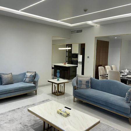 Apartamento Usmans 4Bdrm Jbr Sadaf Next To Ritz Carlton Walk Dubái Exterior foto