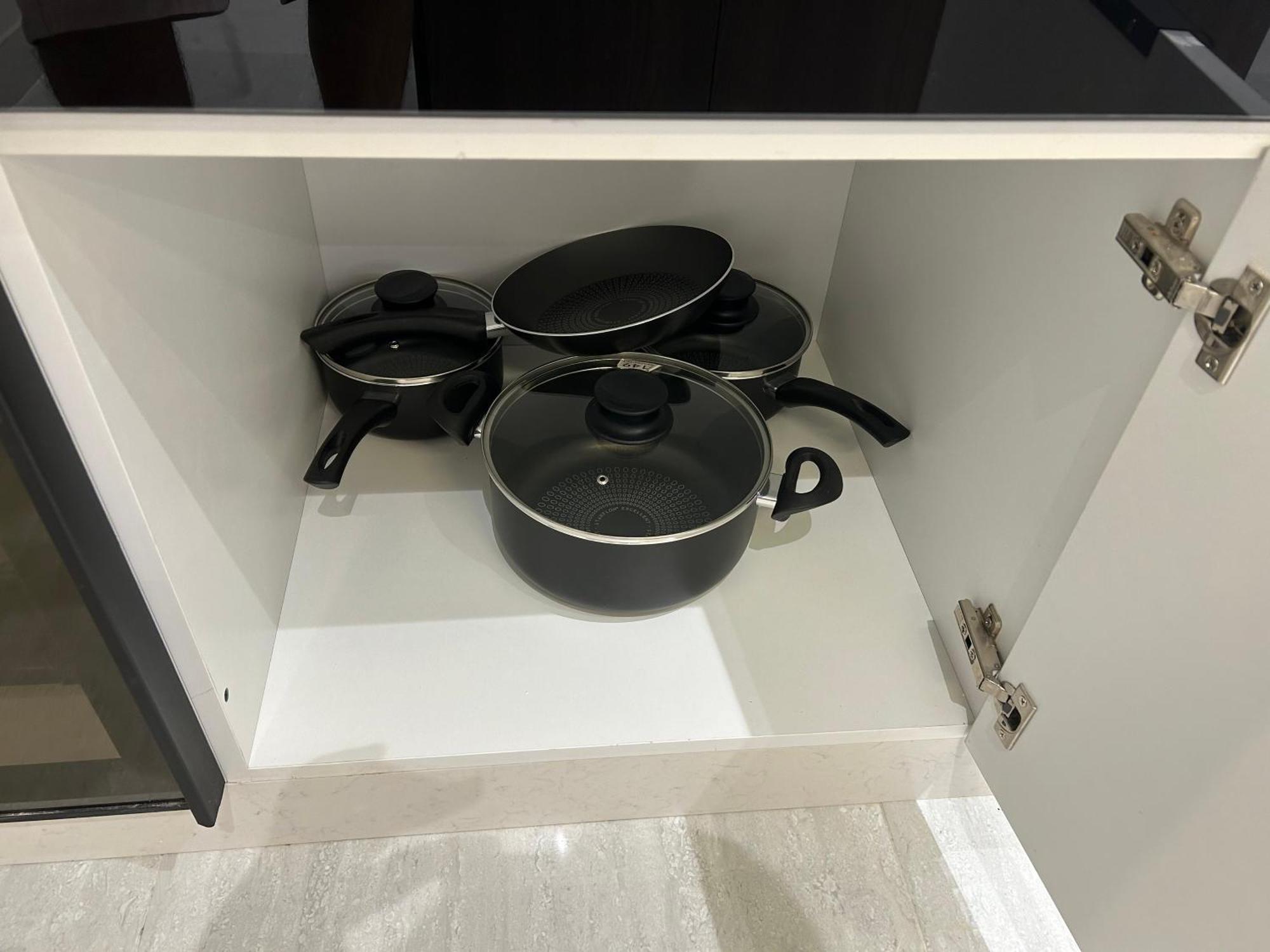 Apartamento Usmans 4Bdrm Jbr Sadaf Next To Ritz Carlton Walk Dubái Exterior foto