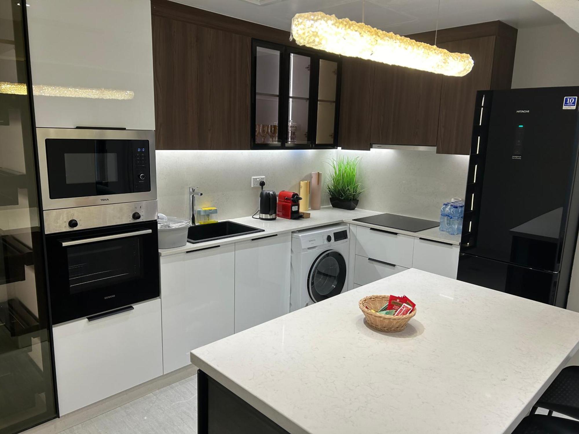 Apartamento Usmans 4Bdrm Jbr Sadaf Next To Ritz Carlton Walk Dubái Exterior foto