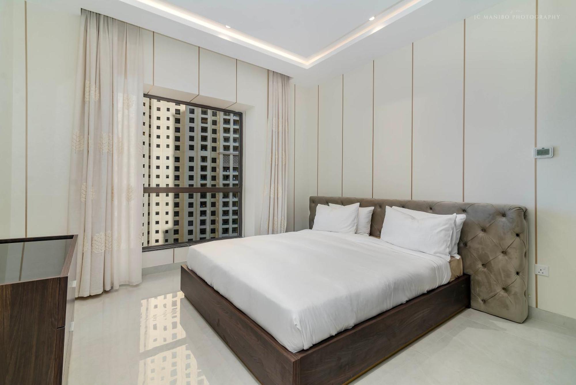 Apartamento Usmans 4Bdrm Jbr Sadaf Next To Ritz Carlton Walk Dubái Exterior foto