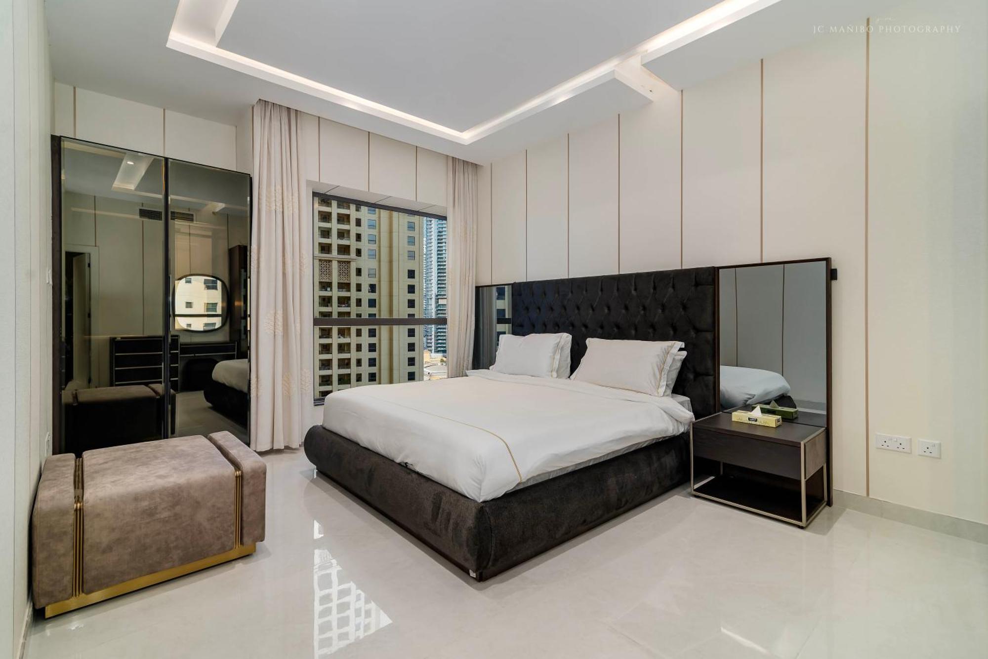 Apartamento Usmans 4Bdrm Jbr Sadaf Next To Ritz Carlton Walk Dubái Exterior foto