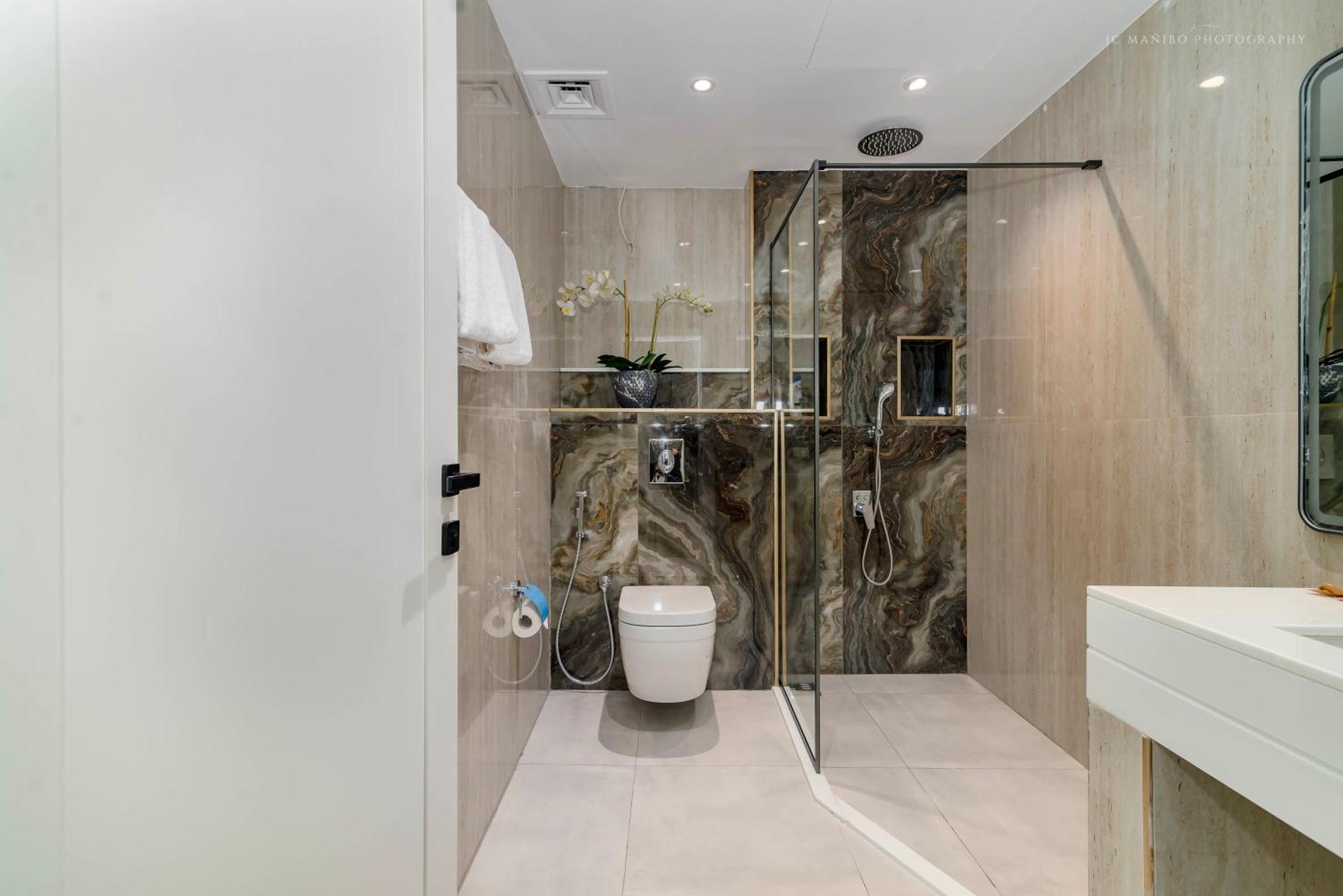 Apartamento Usmans 4Bdrm Jbr Sadaf Next To Ritz Carlton Walk Dubái Exterior foto